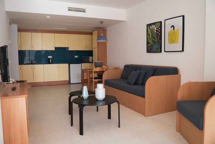Beatrix 2000 - Caliu Apartments, Costa Brava