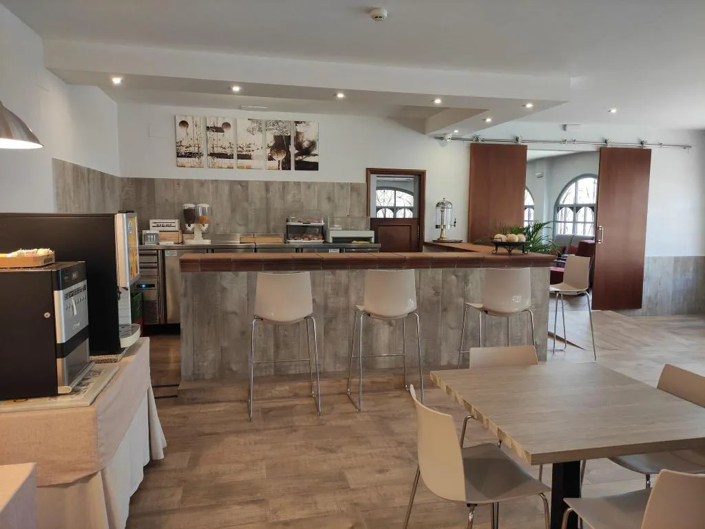 Restaurant, Apartamentos Puerta del Sur, Seville