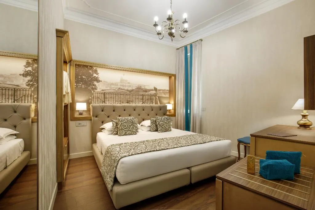 DOUBLE STANDARD Room, Hotel Della Torre Argentina, Rome
