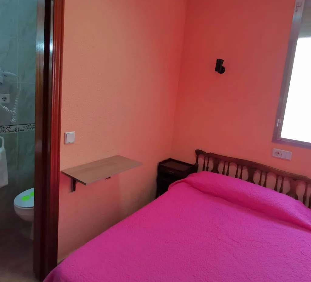 Room, Casa de huéspedes asturiana, Madrid
