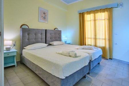 Yiannis Village Sidari, Corfu