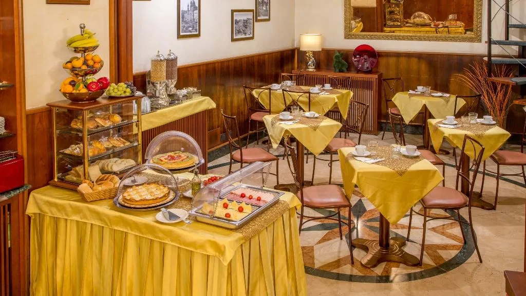 Restaurant, Assisi, Rome