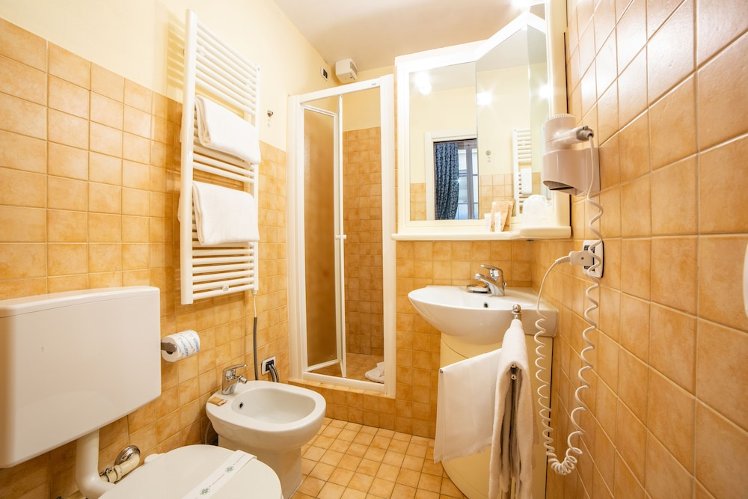 B&B Galileo 2000, Florence