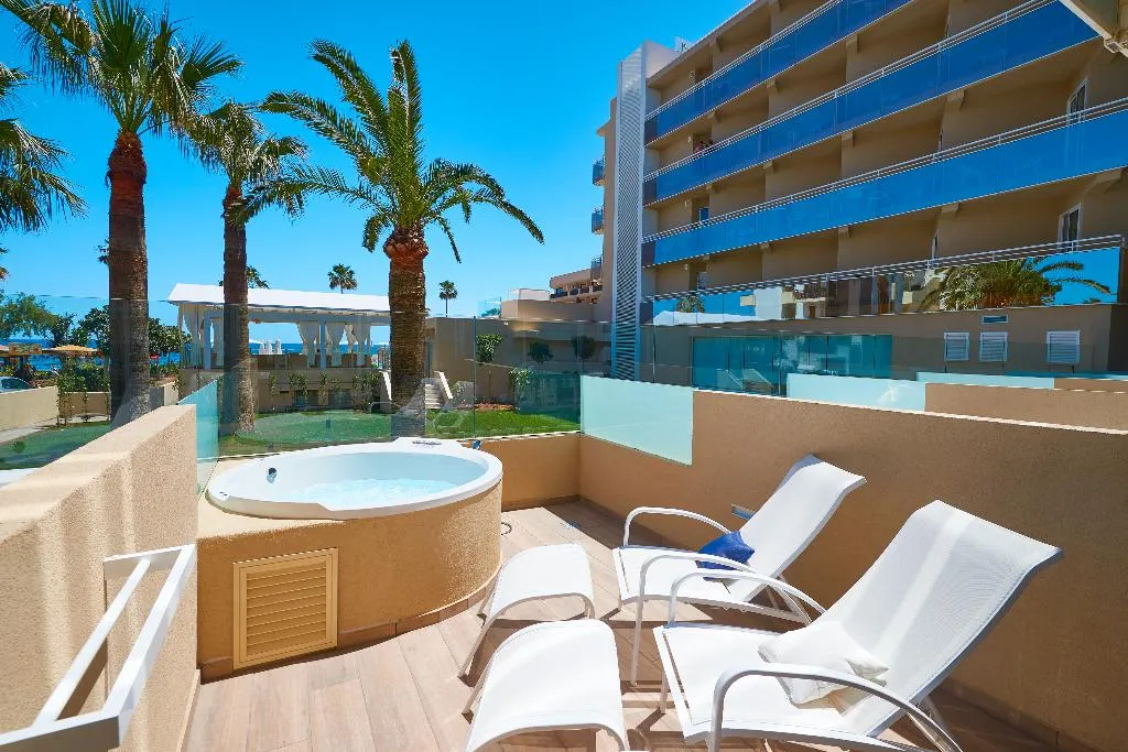 DOUBLE SINGLE USE SUPERIOR WITH BALCONY Room, Protur Bonamar, Majorca