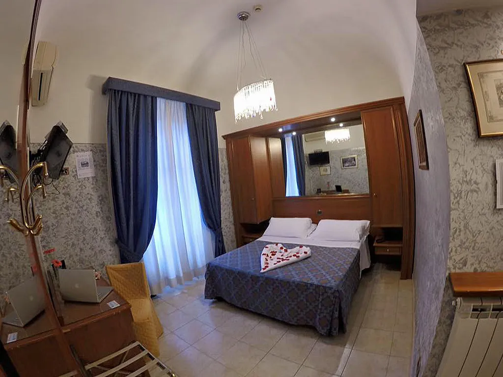 DOUBLE STANDARD Room, Assisi, Rome