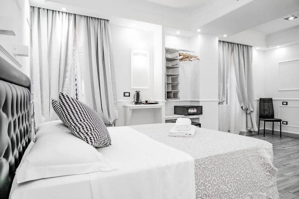 Room, Locanda Parlamento, Rome