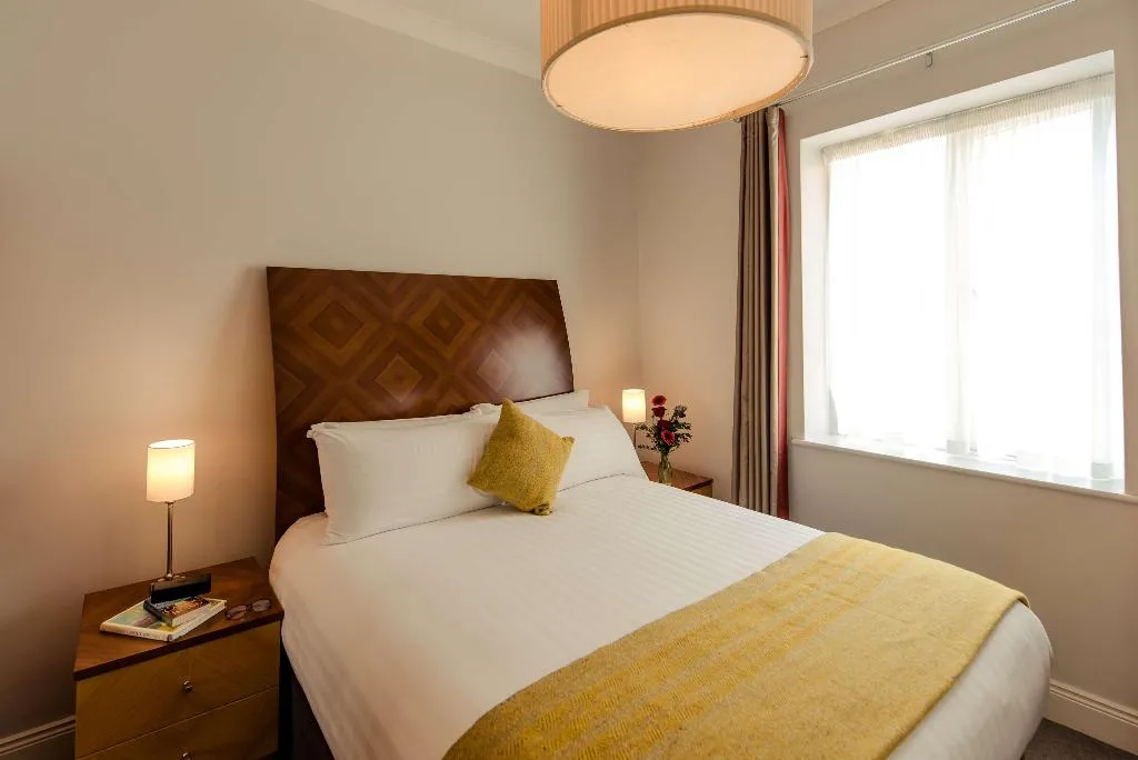 Room, Premier Suites Dublin, Dublin
