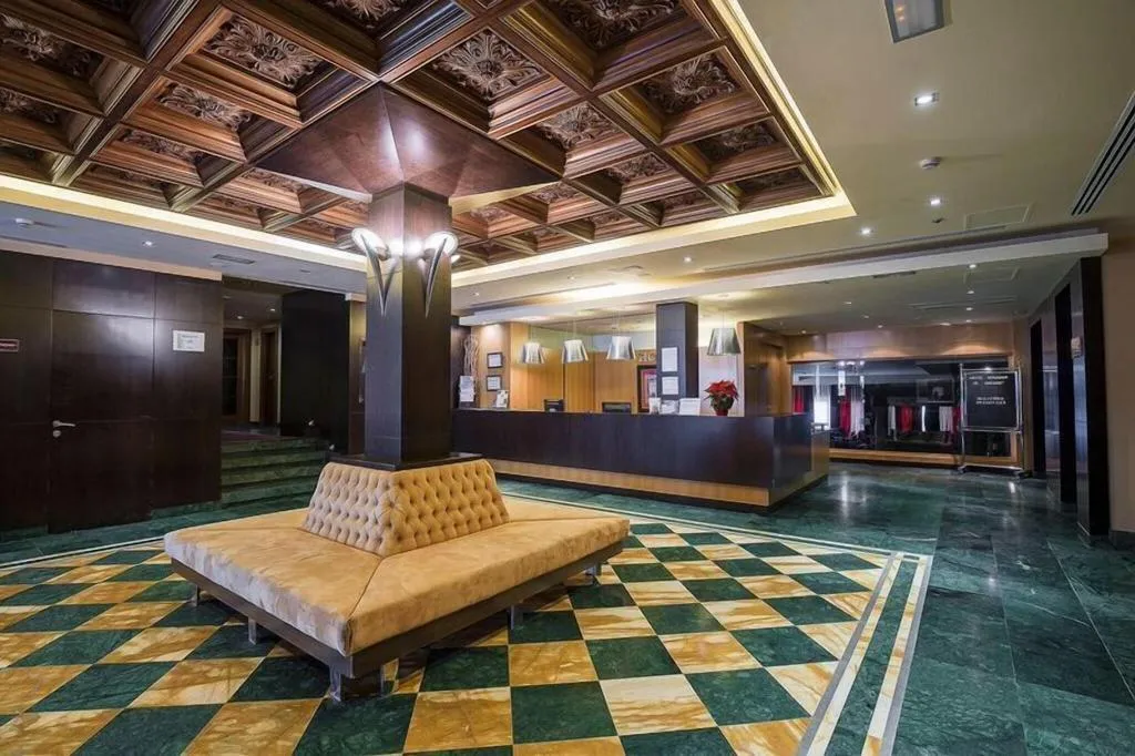 Lobby, Hotel Mirador De Gredos, Madrid