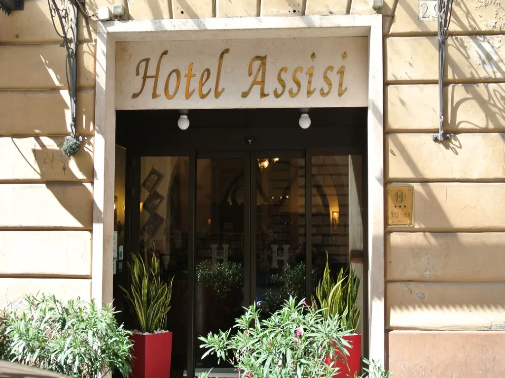 Lobby, Assisi, Rome