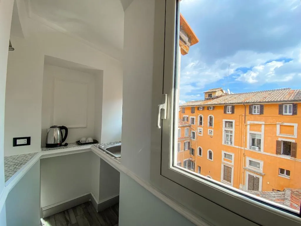 Room, Locanda Parlamento, Rome