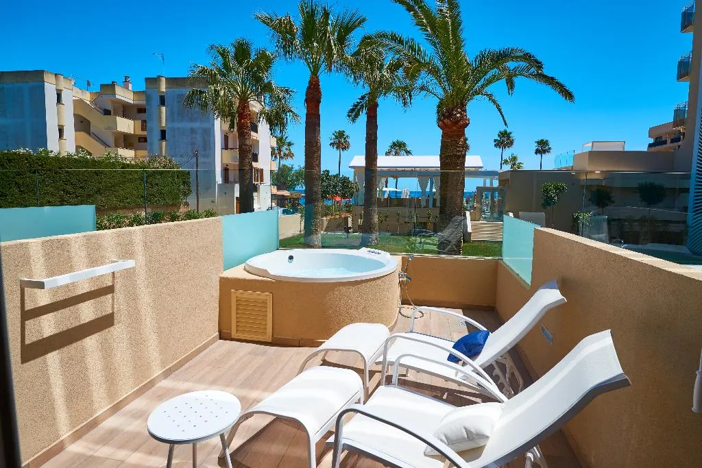 DOUBLE SINGLE USE SUPERIOR WITH BALCONY Room, Protur Bonamar, Majorca