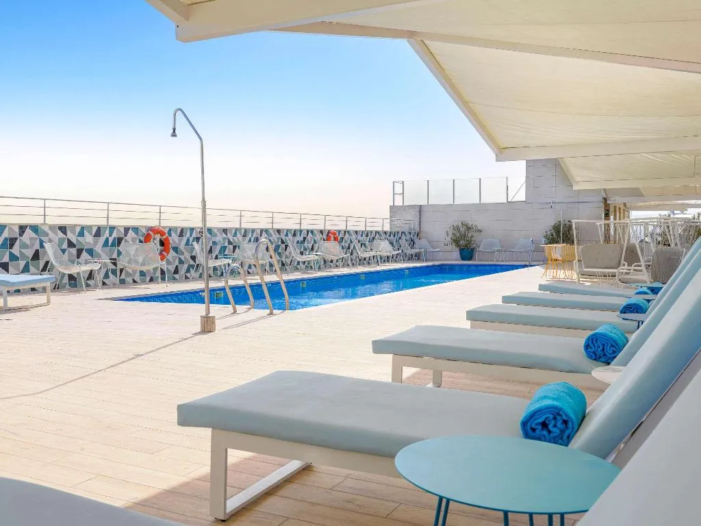 Pool, Novotel Sevilla, Seville