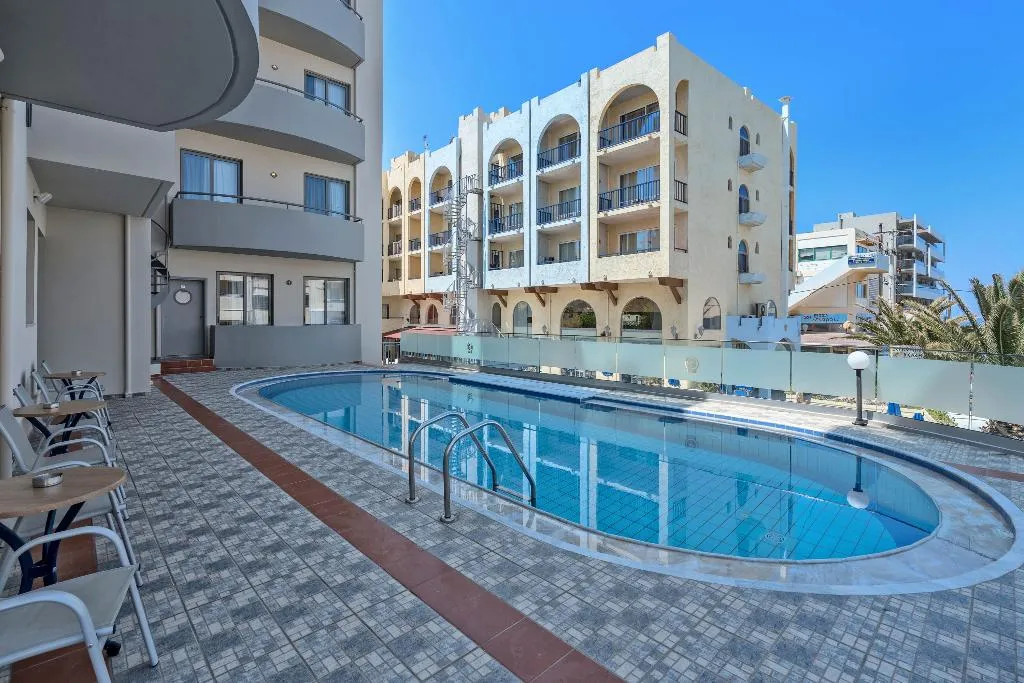 Pool, Lefkoniko Beach, Crete