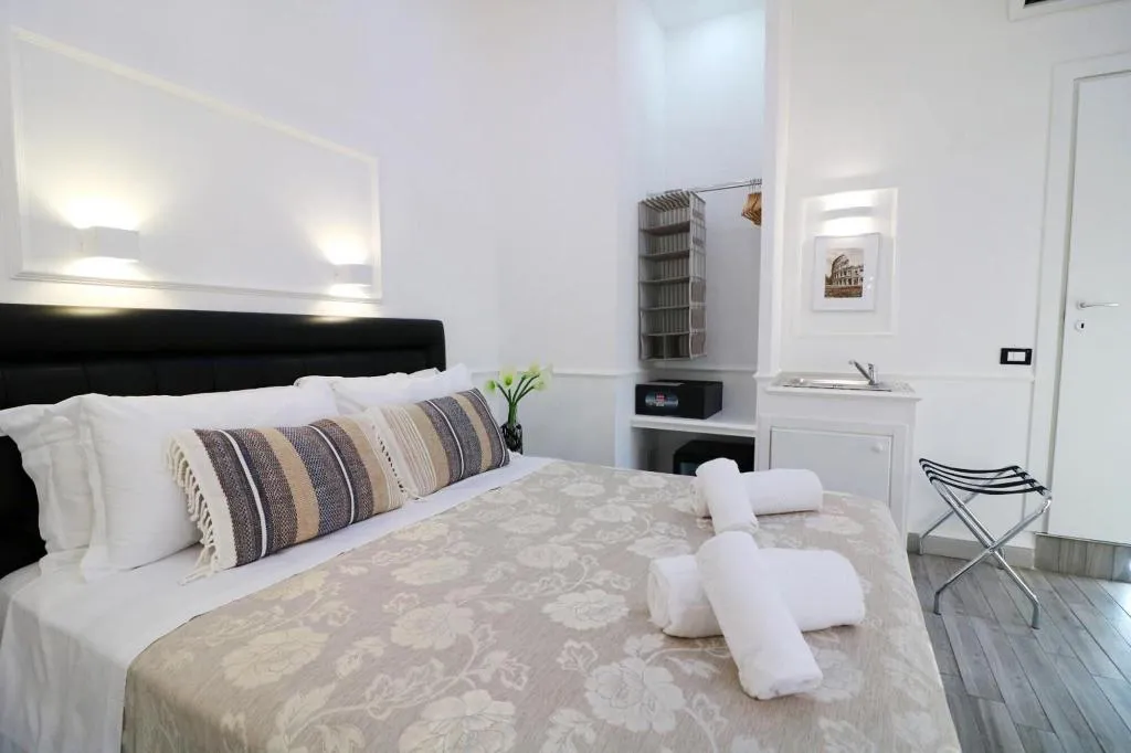 Room, Locanda Parlamento, Rome