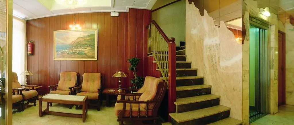 Lobby, Continental Calella, Costa Brava