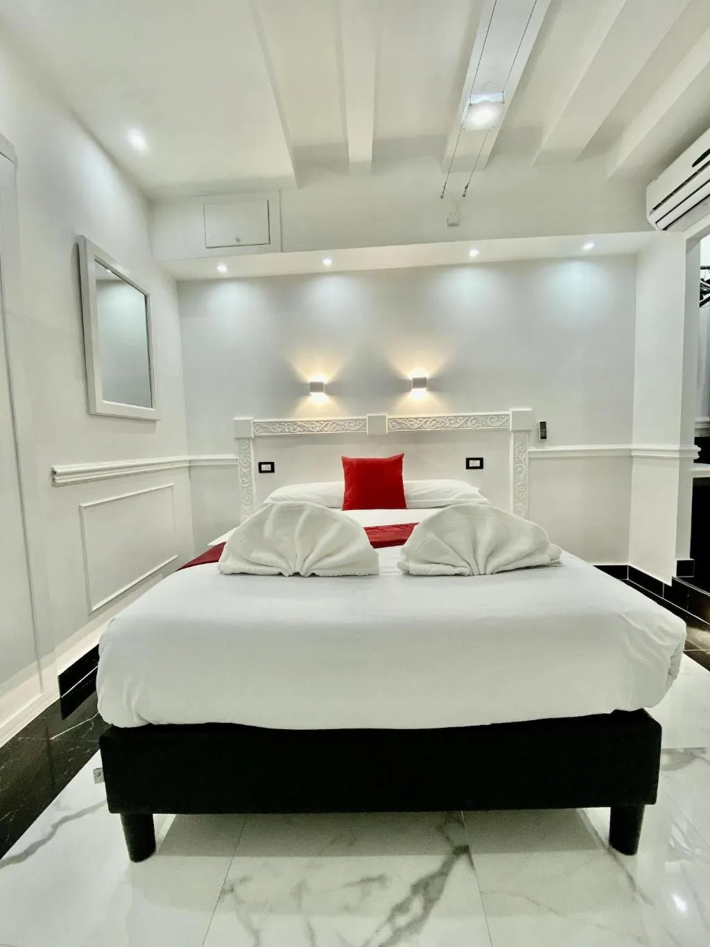 Room, Locanda Parlamento, Rome
