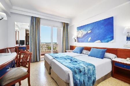 Monaco Hotel, Kavaje