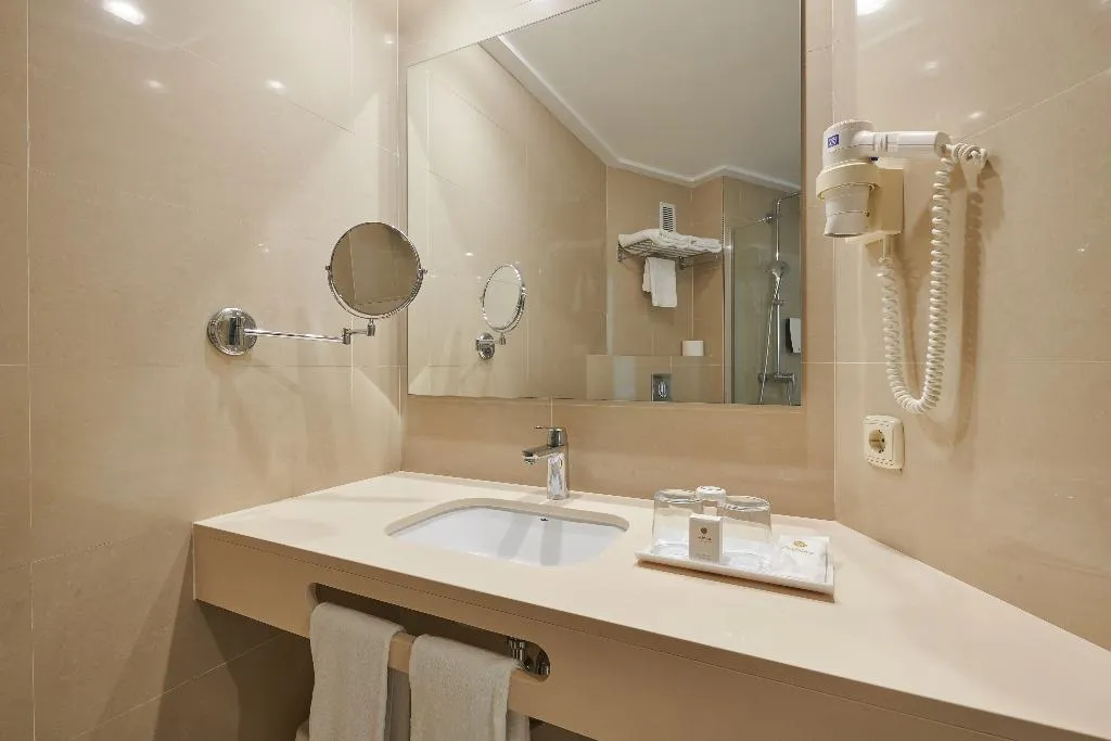 Double or Twin SEA VIEW Room, Hotel Sabina & Suite, Majorca