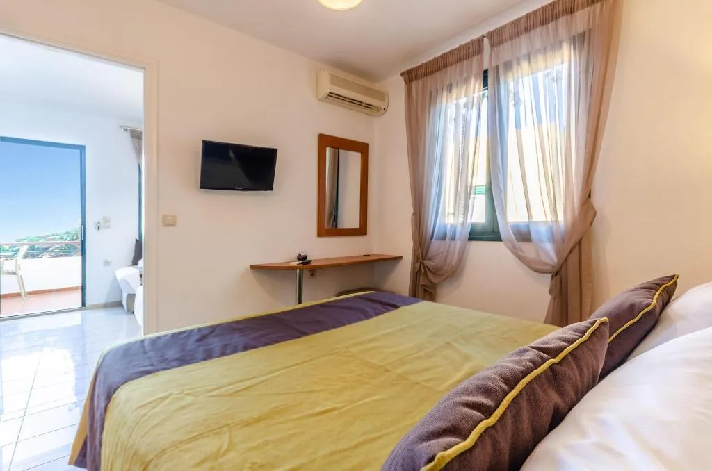 Room, Pela Mare, Crete