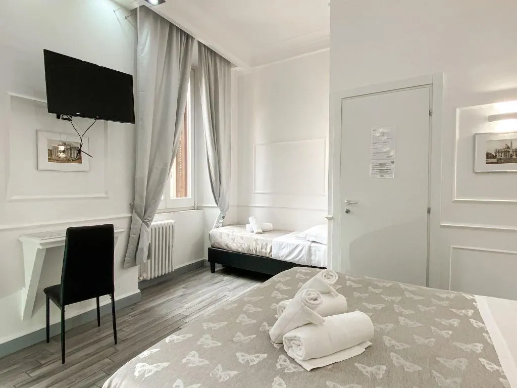 Room, Locanda Parlamento, Rome