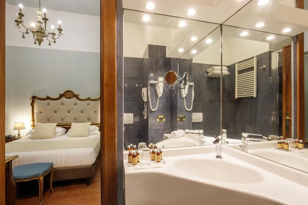 DOUBLE STANDARD Room, Hotel Della Torre Argentina, Rome