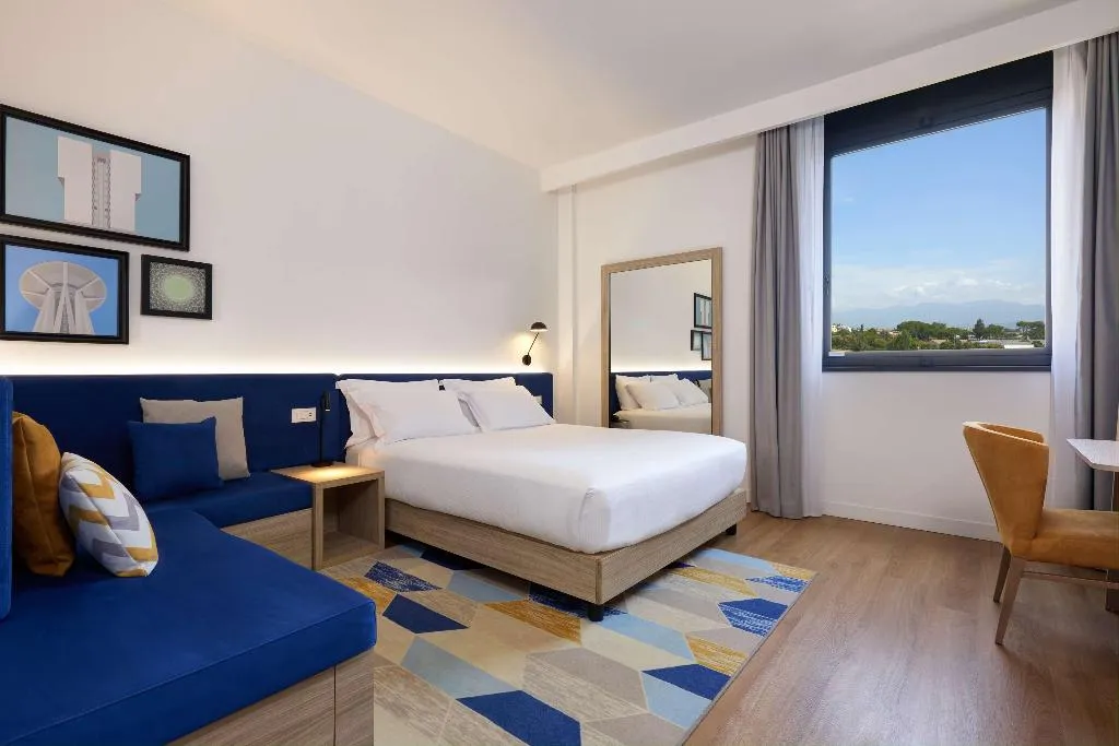 DOUBLE QUEEN SIZE BED Room, Hampton by Hilton Rome North Fiano Romano, Rome