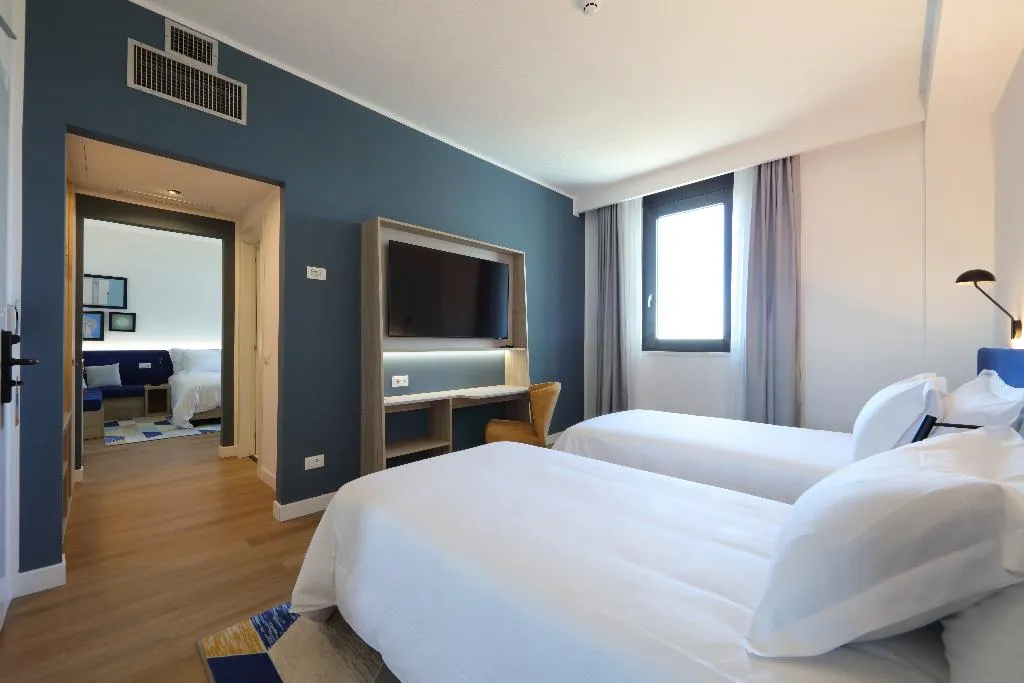 DOUBLE TWO KING BEDS Room, Hampton by Hilton Rome North Fiano Romano, Rome