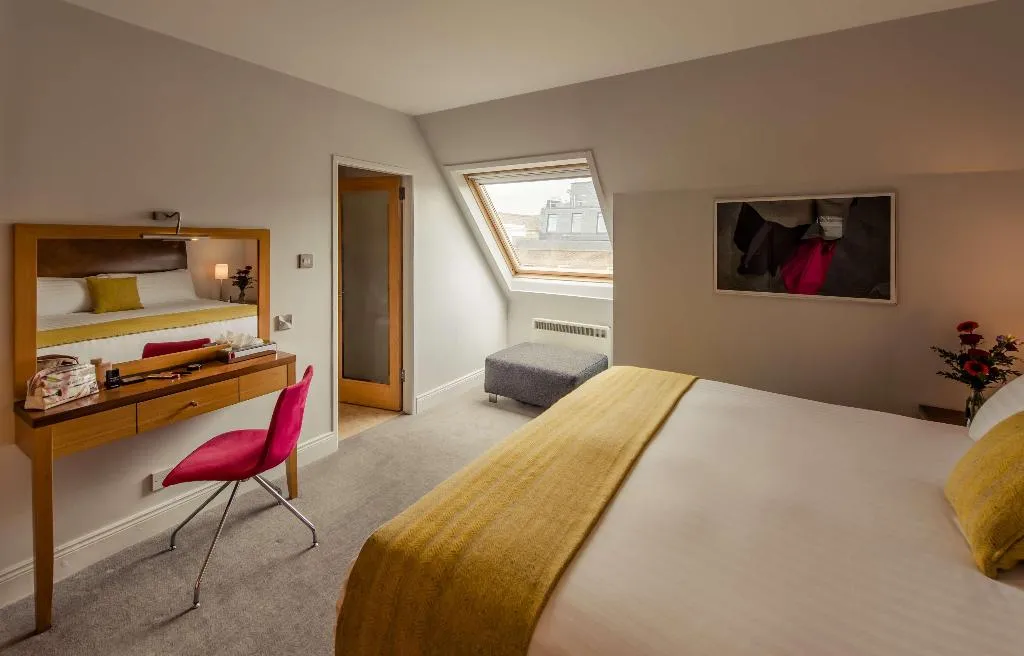 Room, Premier Suites Dublin, Dublin