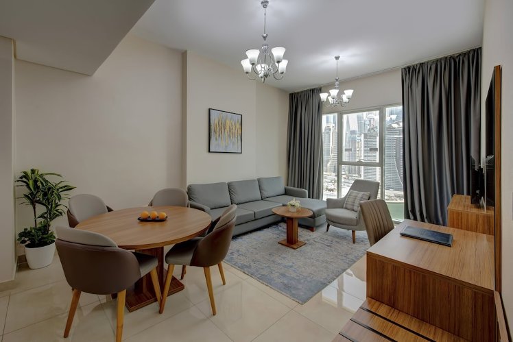 Royal Regency Suites Dubai Marina, Dubai