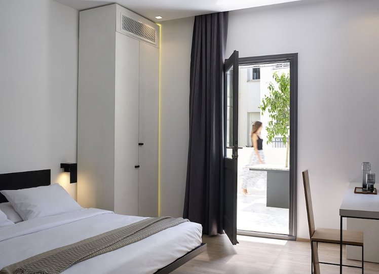 Innathens Hotel, Athens