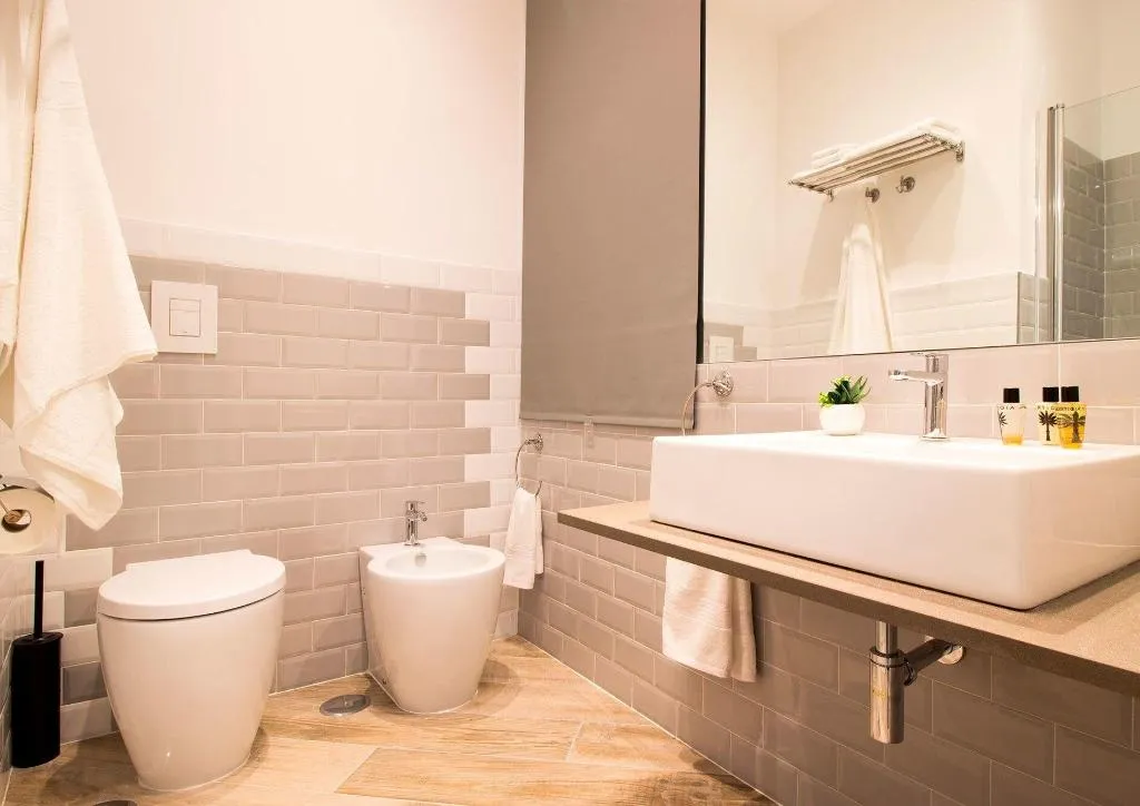 Room, Real Giardinetto A Toledo, Naples