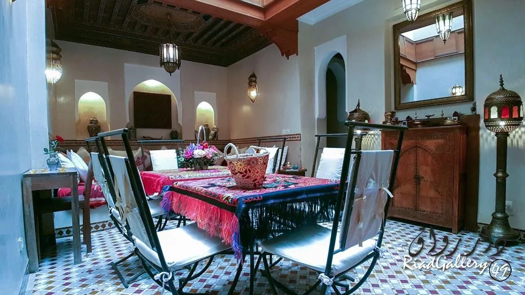 Room, Riad Gallery 49, Marrakech
