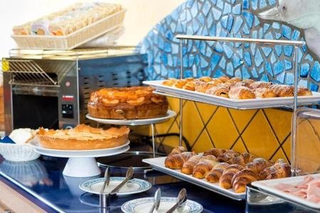 Citara Hotel, Naples