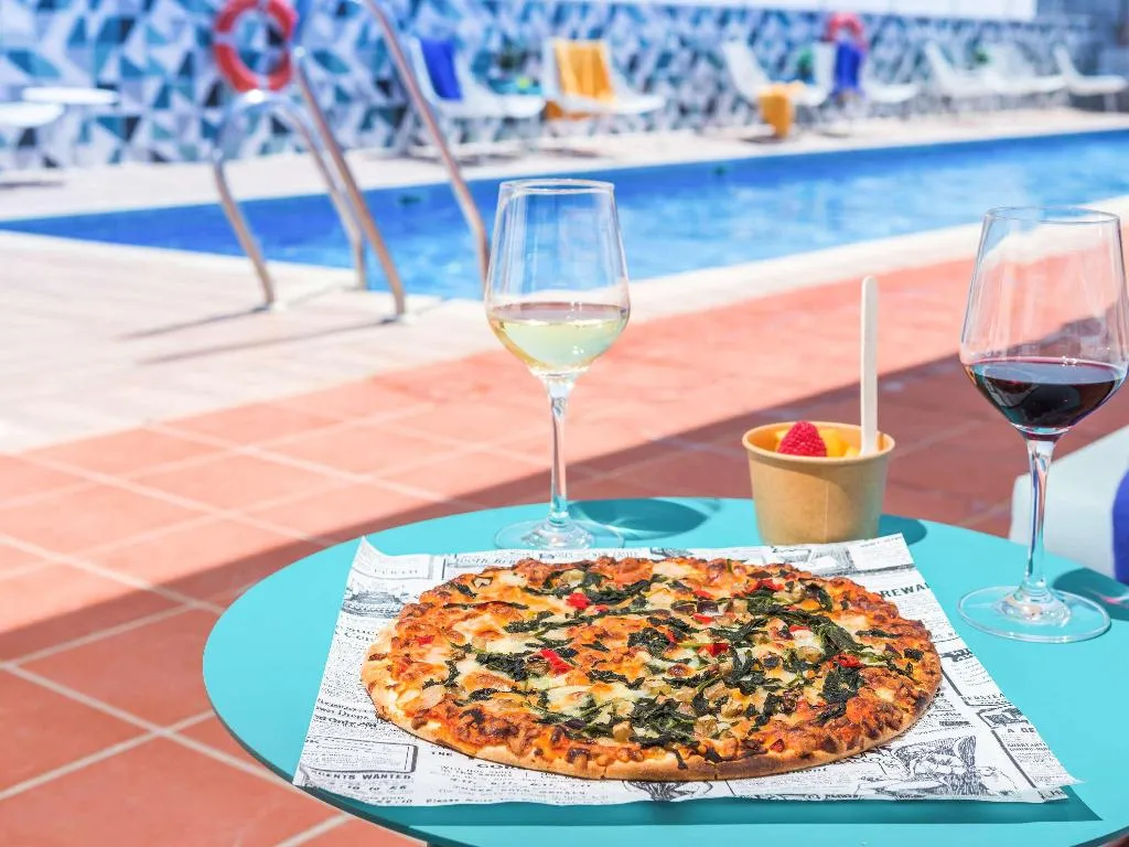 Sports and Entertainment, Novotel Sevilla, Seville