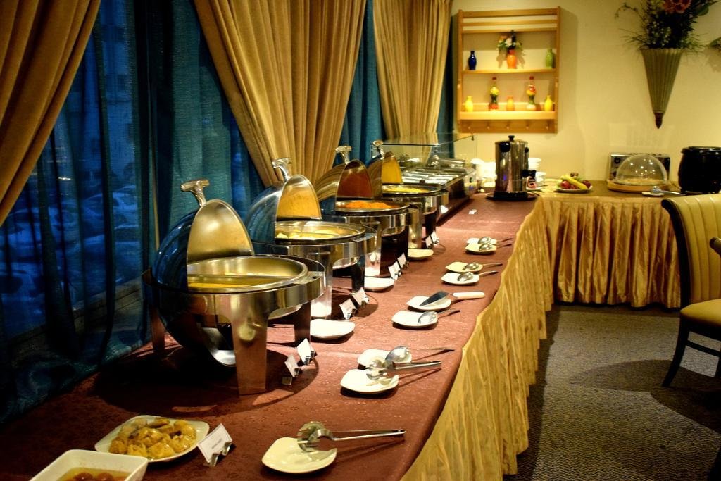 Restaurant, Nejoum Al Emarat, Dubai