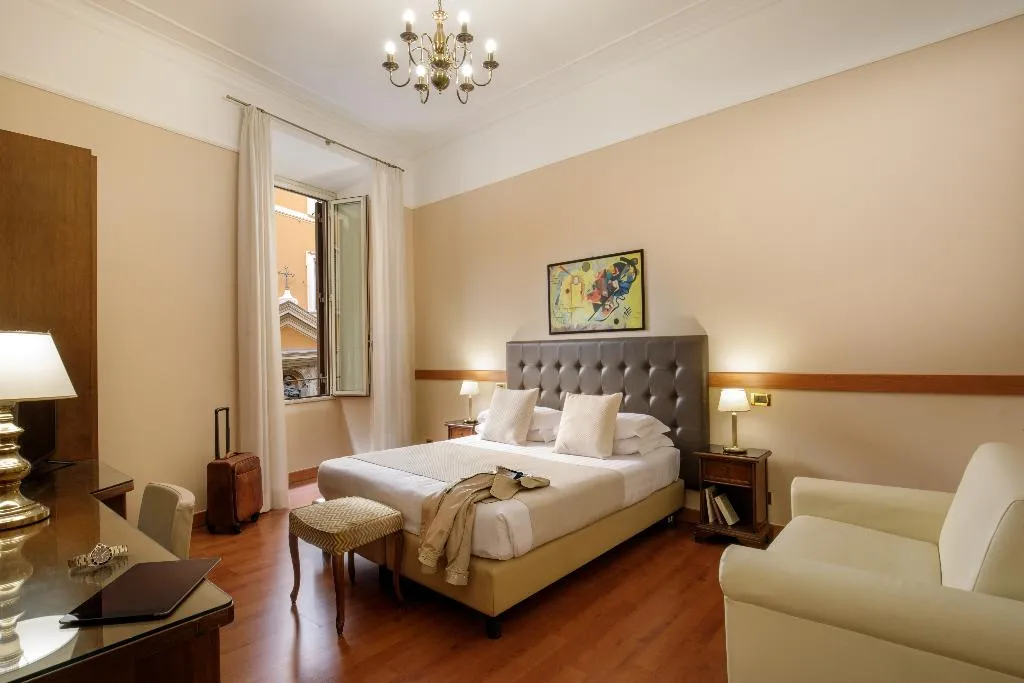 DOUBLE SUPERIOR Room, Hotel Della Torre Argentina, Rome