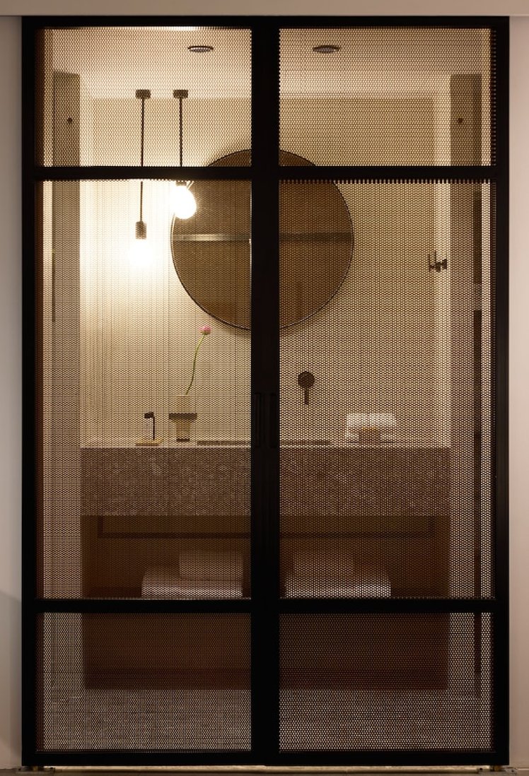 Innathens Hotel, Athens