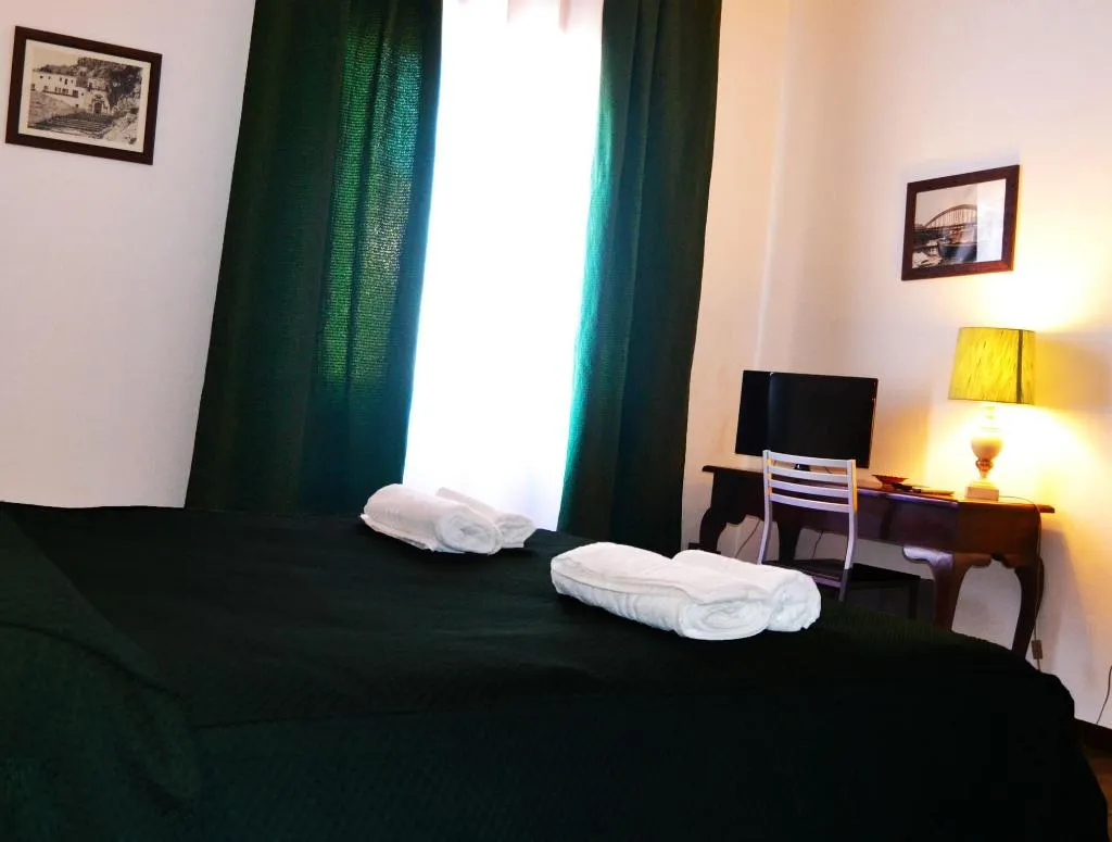Room, Brunelli Residence, Palermo