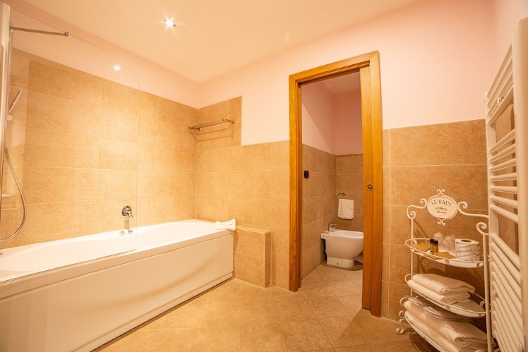 B&B Galileo 2000, Florence