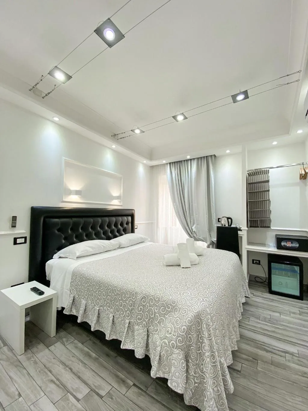 Room, Locanda Parlamento, Rome