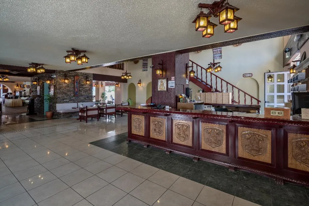 Lobby, Lefkoniko Beach, Crete