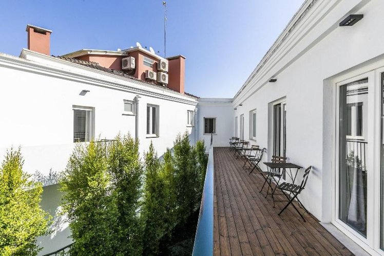 Terrace, Gloria Suites By Lx Way, Lisbon