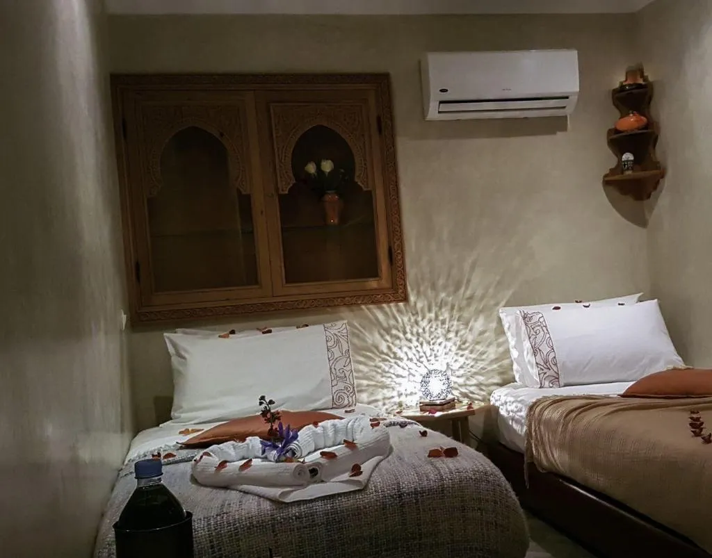 Room, Riad Gallery 49, Marrakech