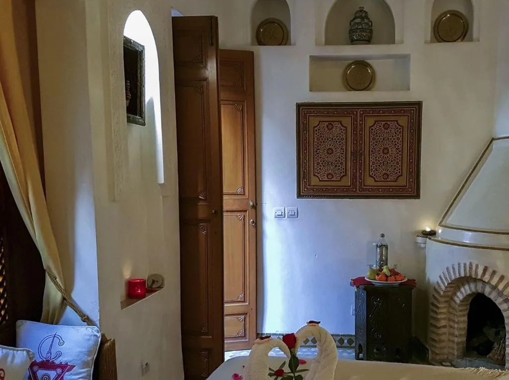 Room, Riad Gallery 49, Marrakech