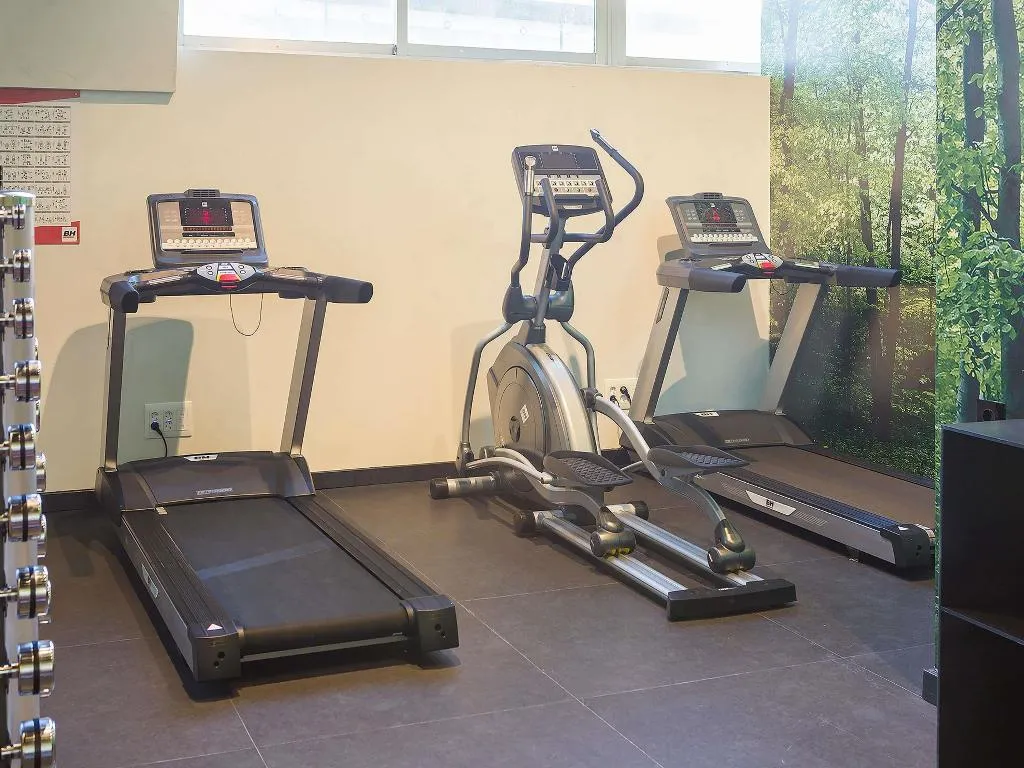Sports and Entertainment, Novotel Sevilla, Seville