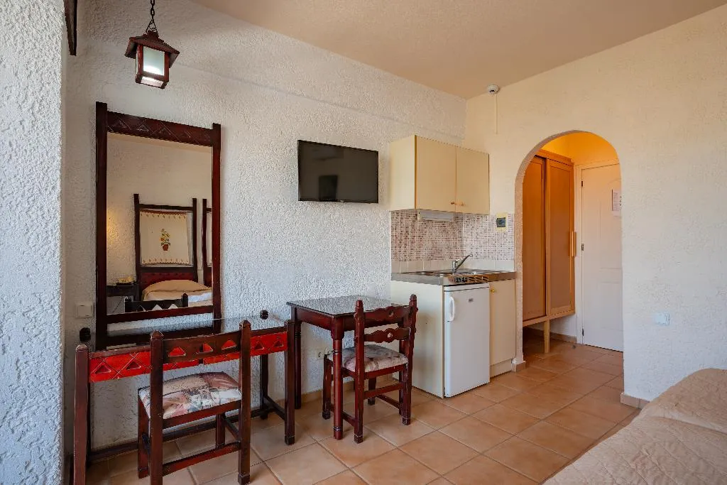 STUDIO SIDE SEA VIEW Room, Lefkoniko Beach, Crete