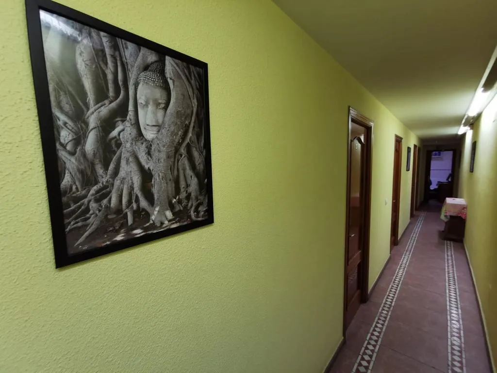 Room, Casa de huéspedes asturiana, Madrid