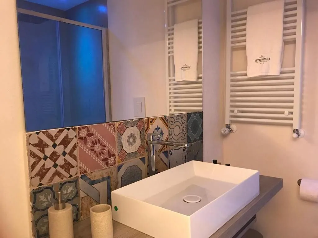Room, B&B Petrosino, Palermo
