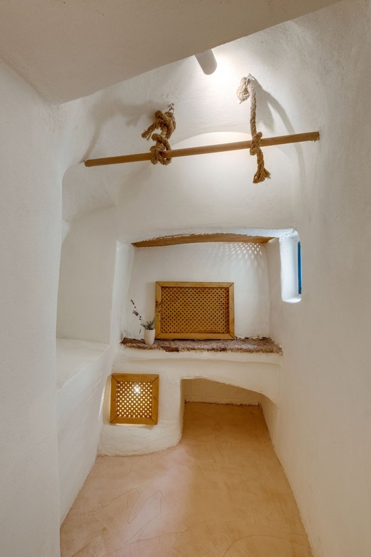 Pasithea Luxury Suites, Santorini