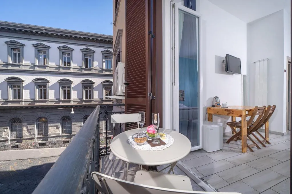 Room, B&B DolceVita Napoli, Naples